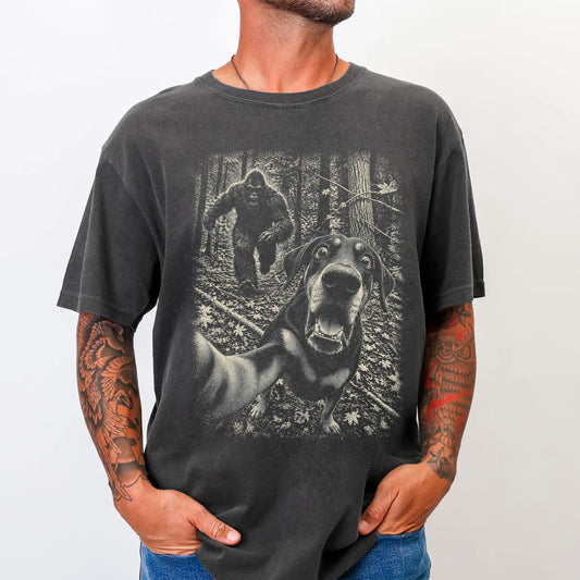 Pepper Doberman Bigfoot selfie T-shirt, worn by a model