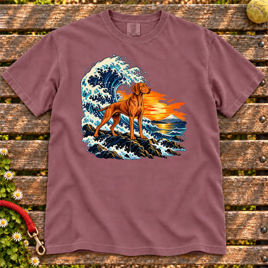 Vizsla dog with ocean waves, sunset and Mount Fuji on a Berry Comfort Colors T-shirt