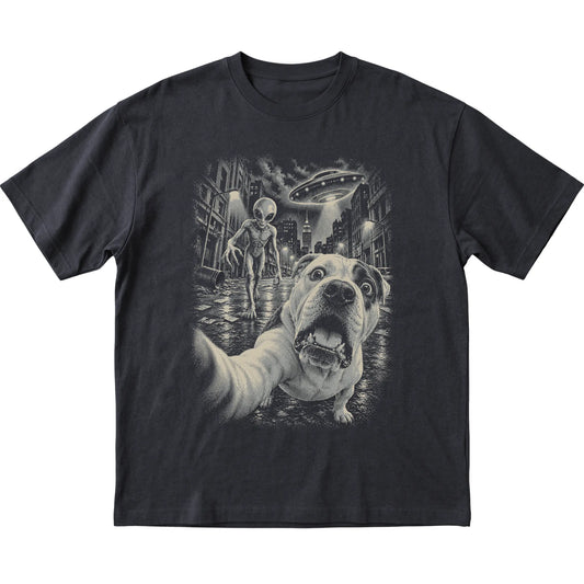 American Bulldog Alien Selfie Gildan Softstyle T-Shirt in Black, flat view