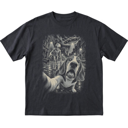 Beagle Alien Selfie Gildan Softstyle T-Shirt in Black, flat view