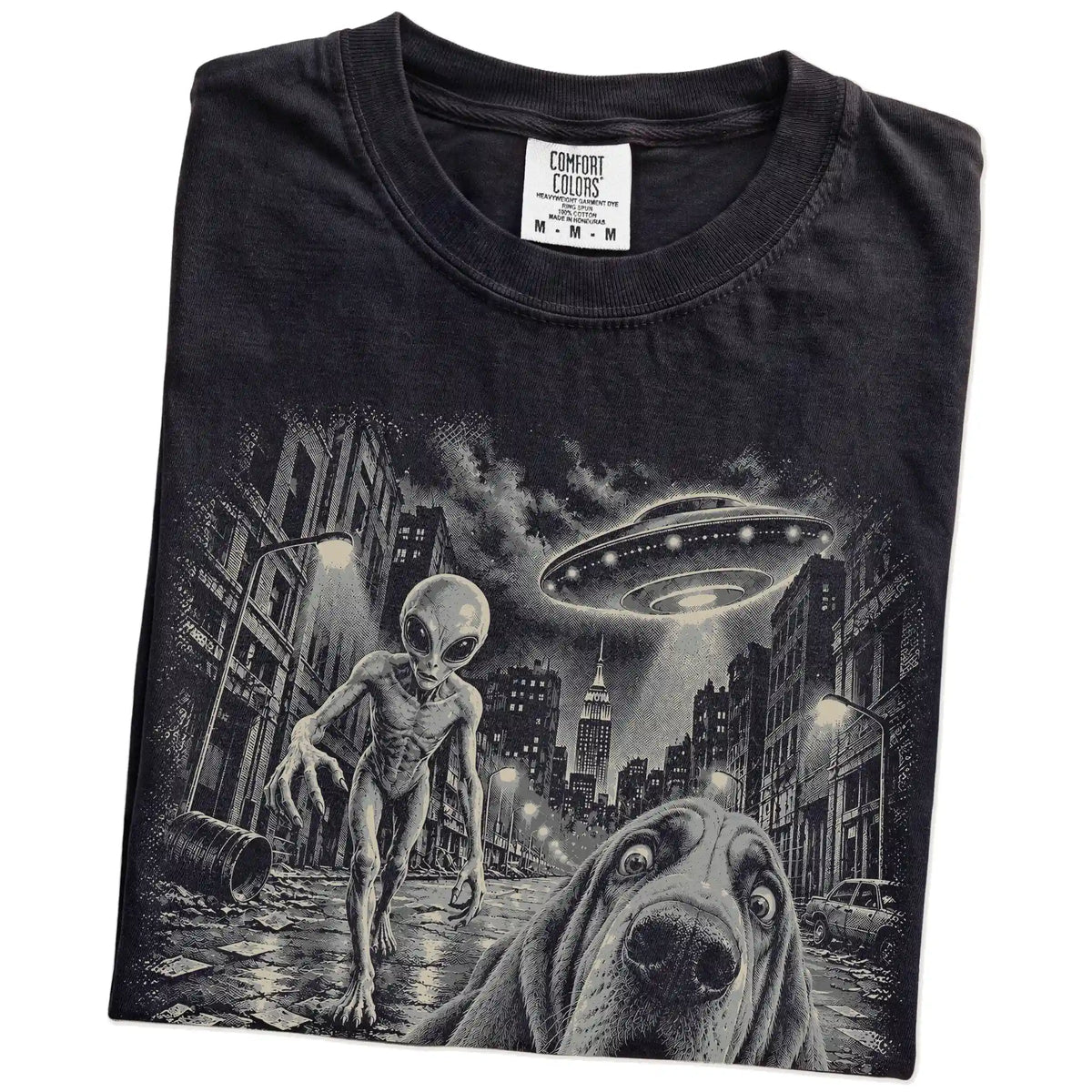 Bloodhound Alien Selfie Comfort Colors T-Shirt in Black, folded view