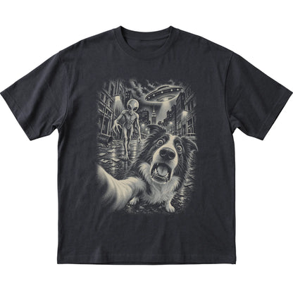Border Collie Alien Selfie Gildan Softstyle T-Shirt in Black, flat view