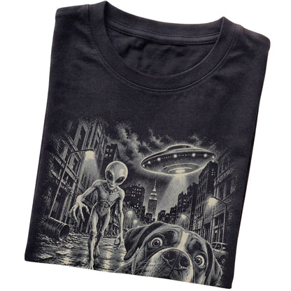 Boxer Alien Selfie Gildan Softstyle T-Shirt in Black, folded view