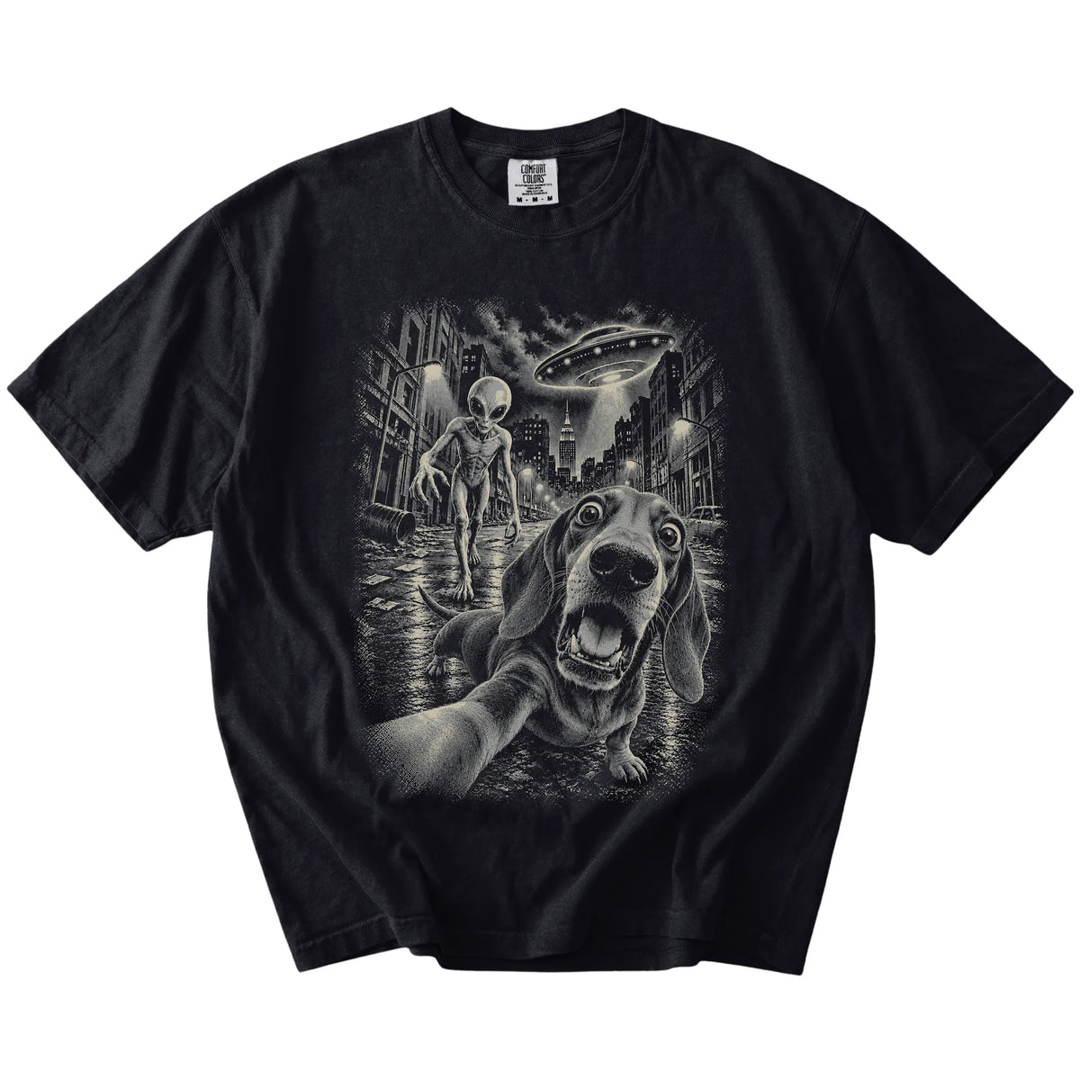 Dachshund Alien Selfie Comfort Colors T-Shirt in Black, flat view