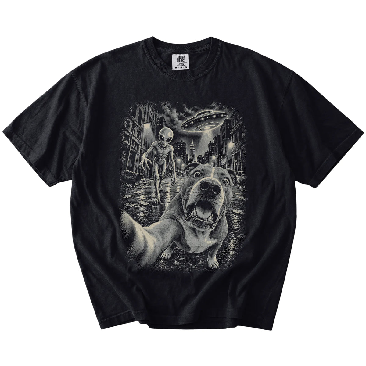Pitbull Alien Selfie Comfort Colors T-Shirt in Black, flat view