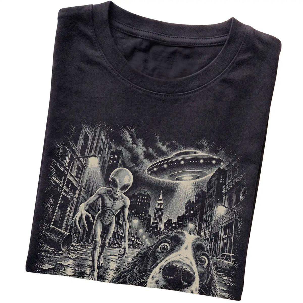 Springer Spaniel Alien Selfie Gildan Softstyle T-Shirt in Black, folded view