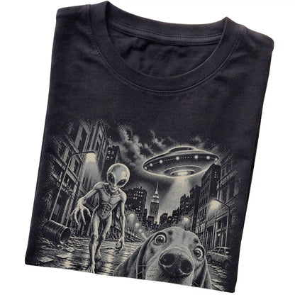 Vizsla Alien Selfie Gildan Softstyle T-Shirt in Black, folded view