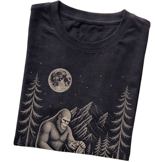 Folded Irish Setter and Bigfoot T-Shirt in Black