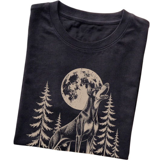 Doberman Howling at the Moon softstyle T-shirt in Black