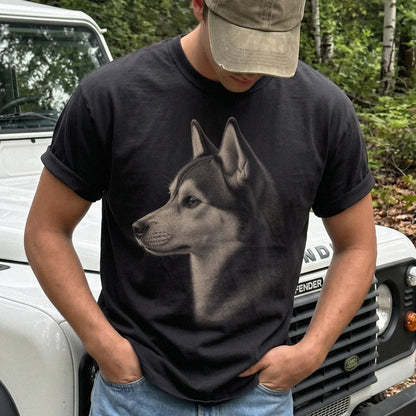 Model wearing a Black Comfort Colors® T-shirt with a detailed Husky portrait