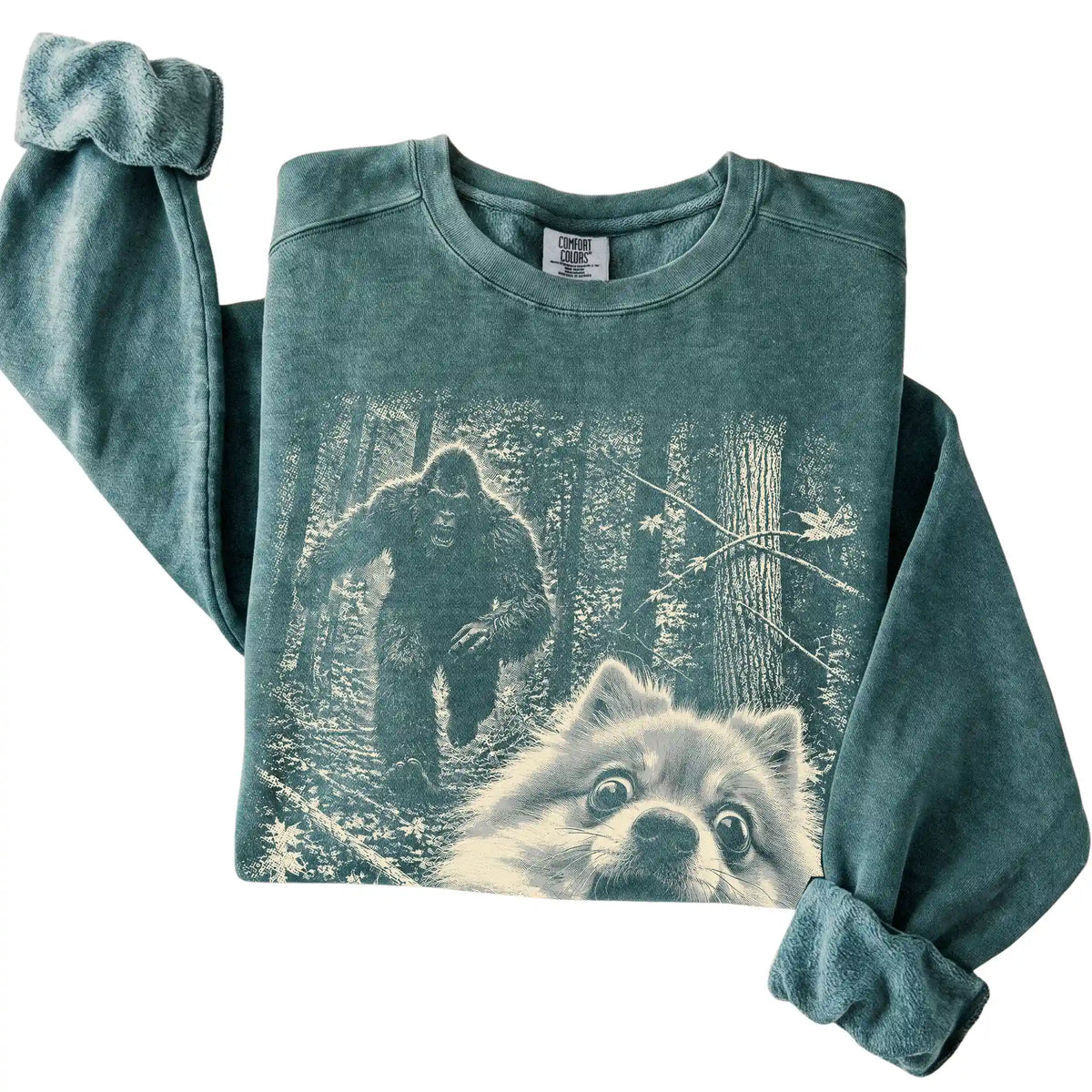 Blue Spruce Pomeranian Bigfoot selfie sweatshirt, close-up view