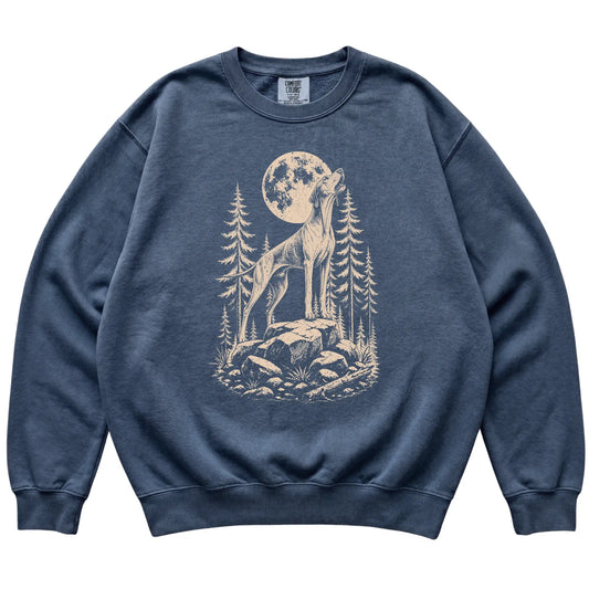 Close view of Pointer Howling at the Moon artwork on Denim Comfort Colors sweatshirt