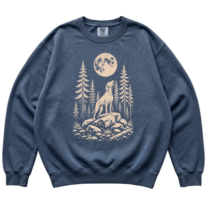 Close view of Vizsla Howling at the Moon artwork on Denim Comfort Colors sweatshirt