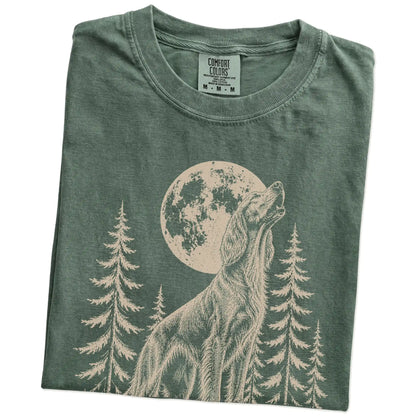 Folded Moss Comfort Colors® T-shirt showing a Irish Setter howling beneath the moon and pine trees