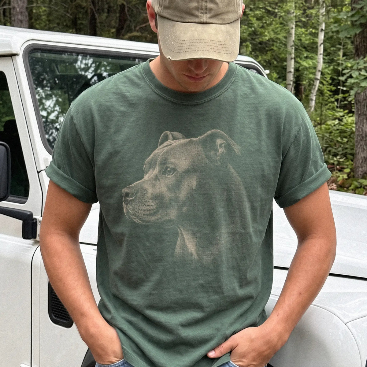 Model wearing a Moss Comfort Colors® T-shirt with a detailed photographic portrait of a Pitbull