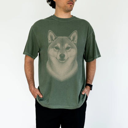 Model wearing a Moss Comfort Colors® T-shirt with a realistic drawing of a Shiba Inu