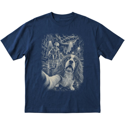 Cavalier King Charles Spaniel Alien Selfie Gildan Softstyle T-Shirt in Navy, flat view