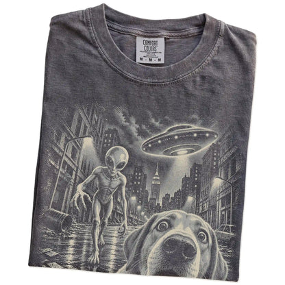 Labrador Retriever Alien Selfie Comfort Colors T-Shirt in Pepper, folded view