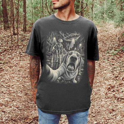 Labrador Retriever Alien Selfie Comfort Colors T-Shirt in Pepper, modeled view