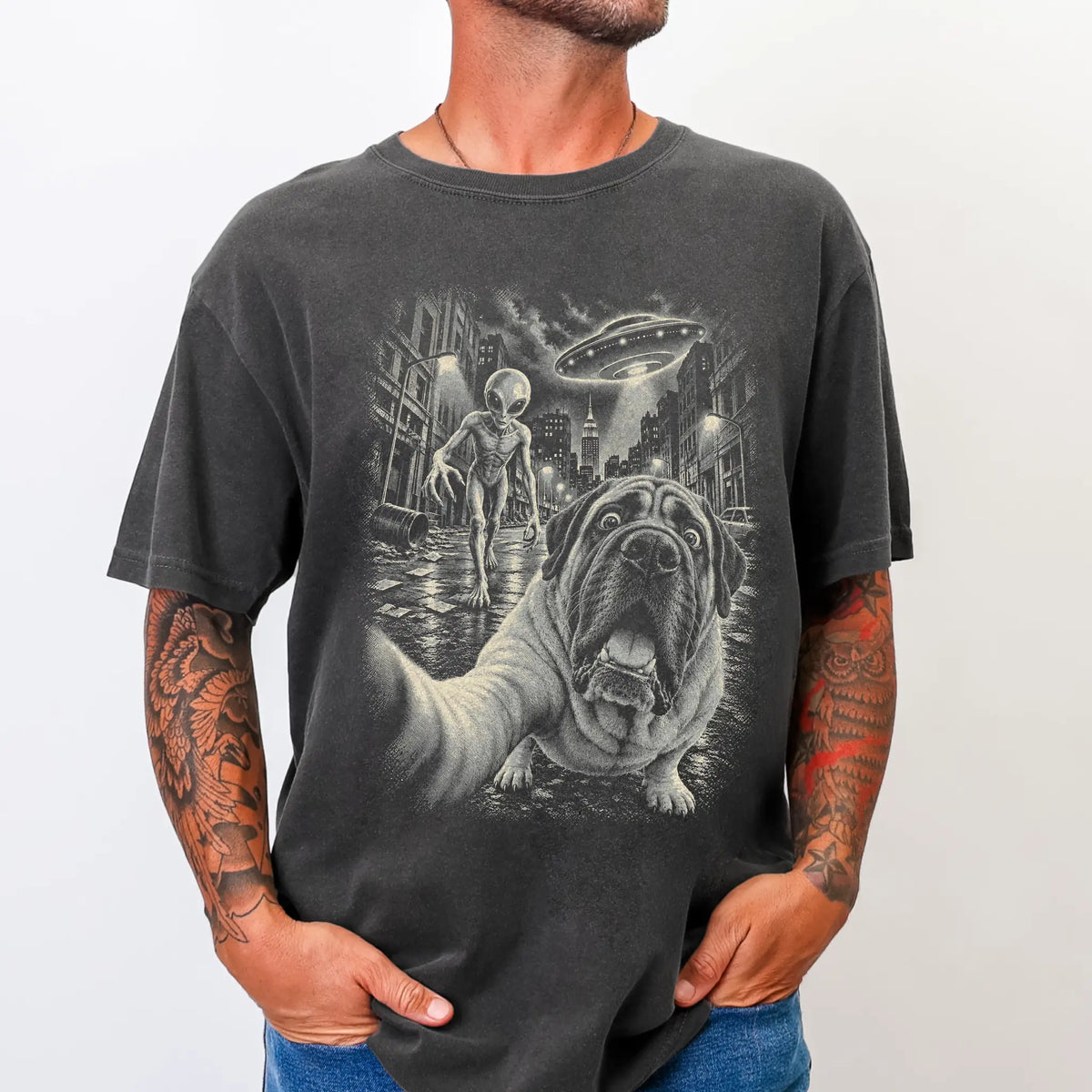 Mastiff Alien Selfie Comfort Colors T-Shirt in Pepper, modeled view