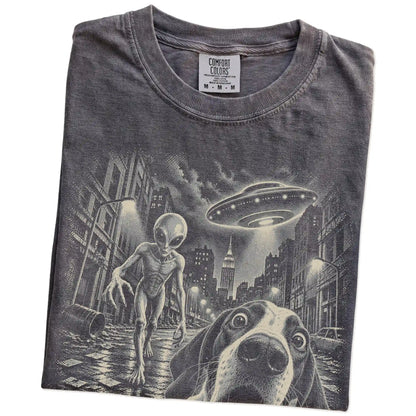 Pointer Alien Selfie Comfort Colors T-Shirt in Pepper, folded view