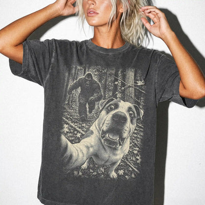 Pepper American Bulldog Bigfoot selfie T-shirt, worn by a model
