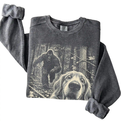 Pepper Golden Retriever Bigfoot selfie sweatshirt, close-up view