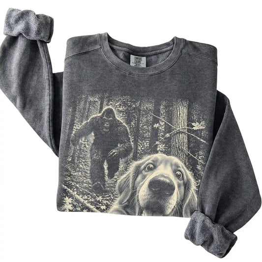 Pepper Golden Retriever Bigfoot selfie sweatshirt, close-up view