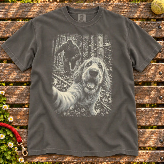 Goldendoodle Bigfoot Selfie Comfort Colors T-shirt in Pepper