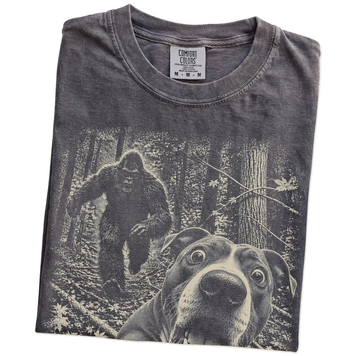 Pepper Pitbull Bigfoot selfie T-shirt, close-up view