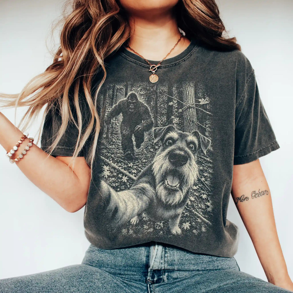 Pepper Schnauzer Bigfoot selfie T-shirt, worn by a model