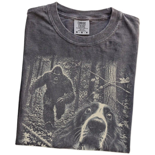 Pepper Springer Spaniel Bigfoot selfie T-shirt, close-up view