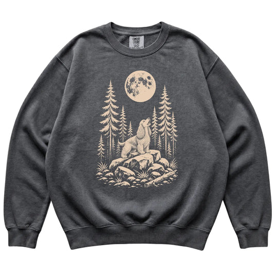 Close view of Cocker Spaniel Howling at the Moon artwork on Pepper Comfort Colors sweatshirt