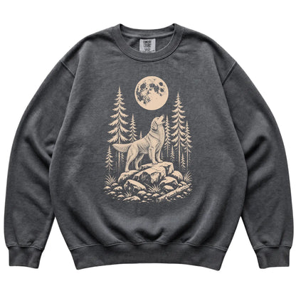 Close view of Golden Retriever Howling at the Moon artwork on Pepper Comfort Colors sweatshirt