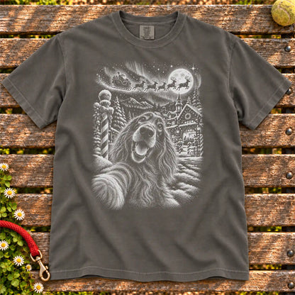 Irish Setter Santa Selfie design on a Pepper T-shirt
