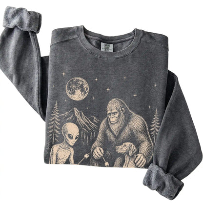 Pepper Vizsla Camping with Bigfoot and Alien folded detail view