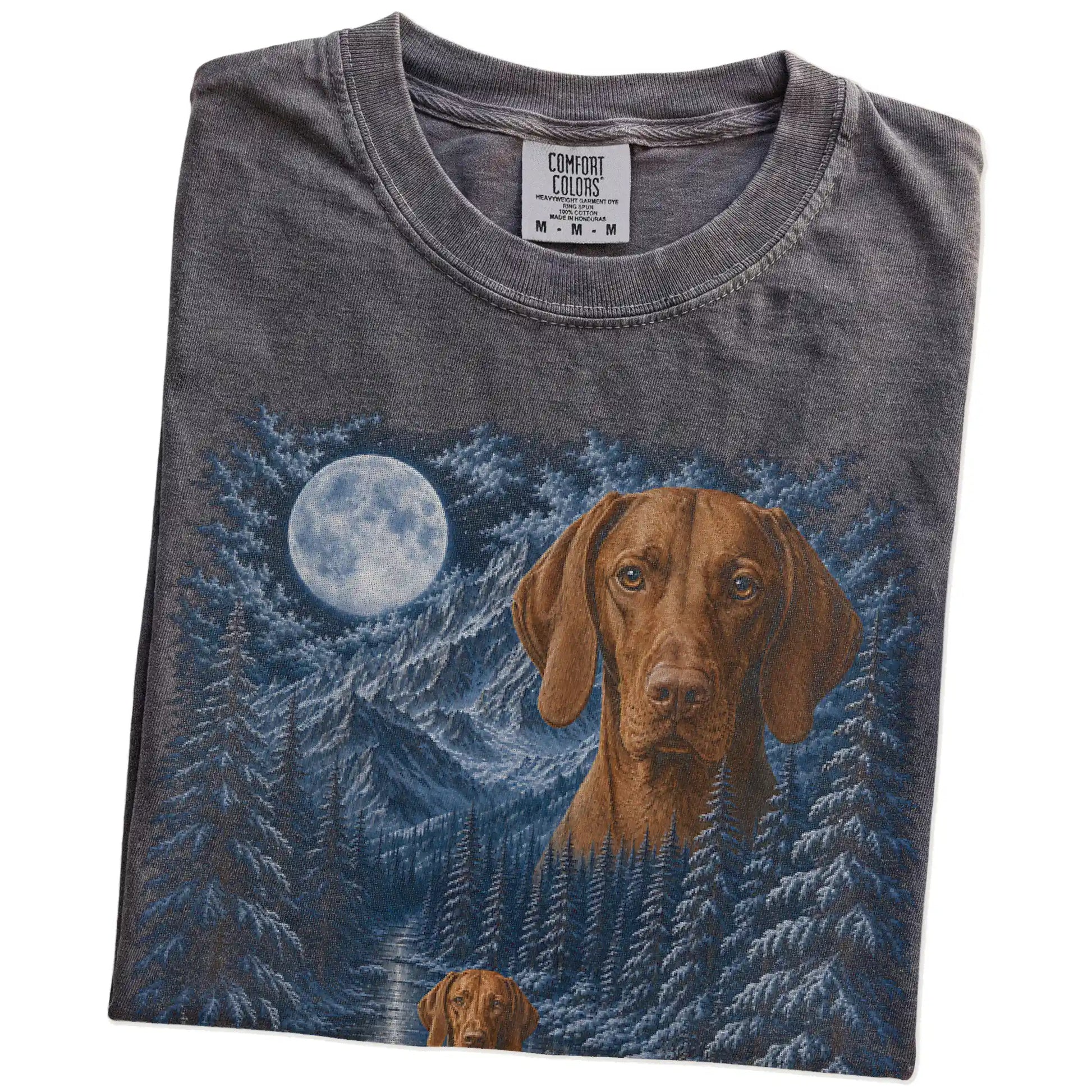 Folded Pepper Vizsla winter forest t-shirt