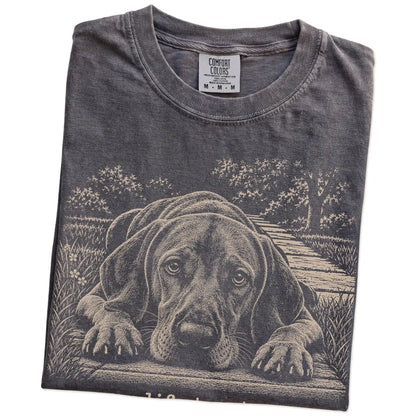 Vizsla Karma Comfort Colors T-shirt in Pepper — Folded Detail