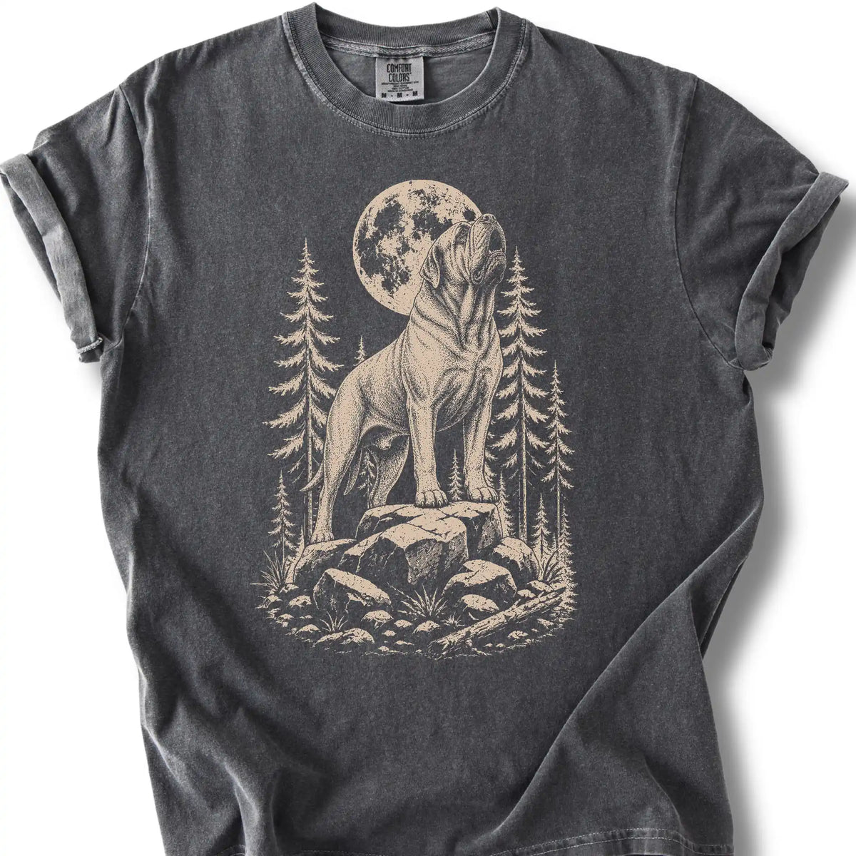 Mastiff howling beneath the moon on a pepper T-shirt.